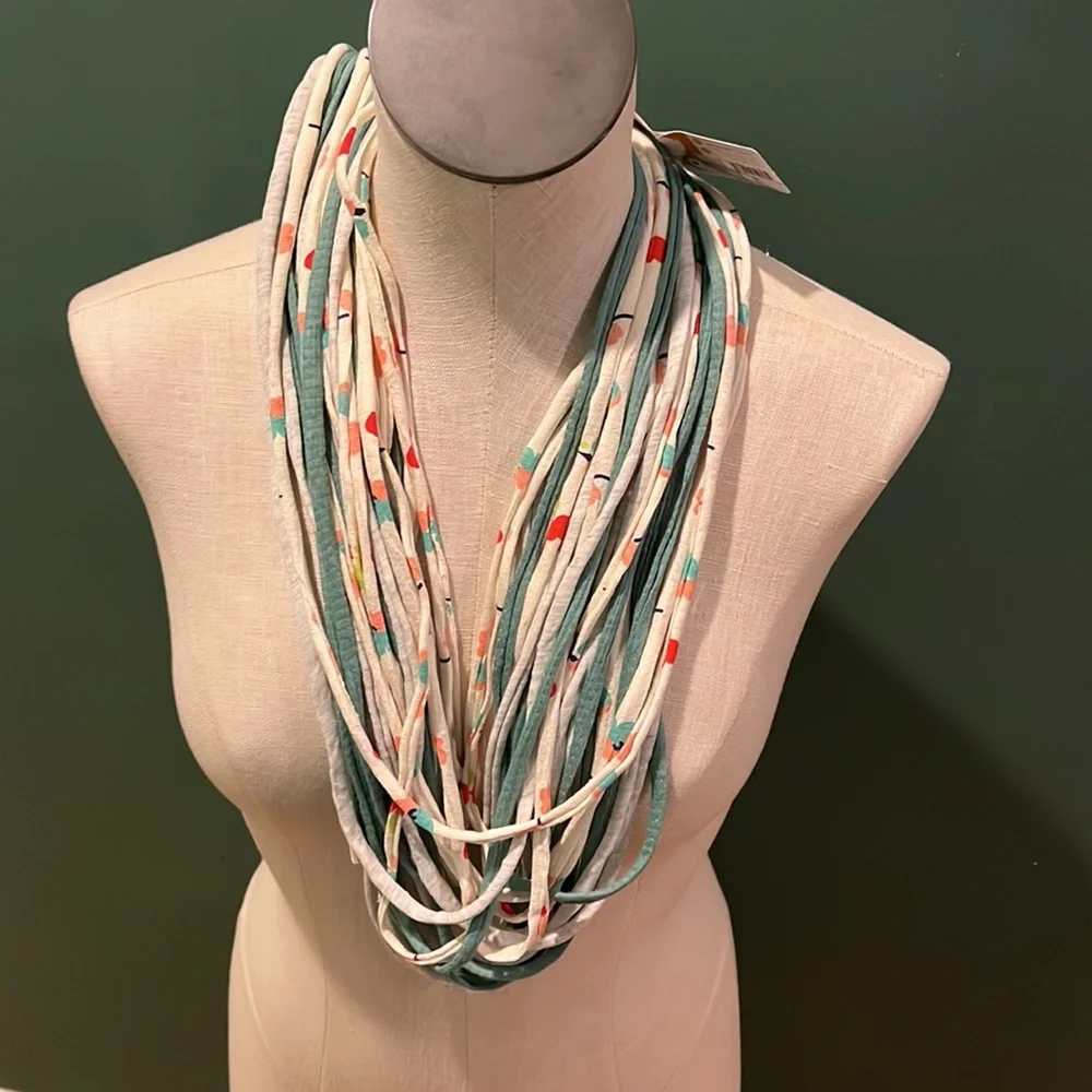 Dona Bela Shreds shreds neckwear